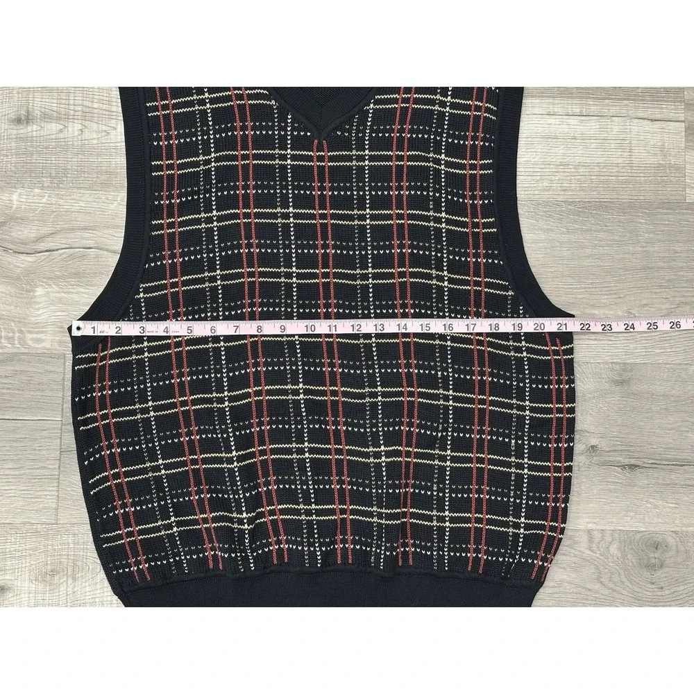 Byron Nelson Eleven Straight Vest Men's Medium 100% Pima Preppy Red Gold Black‎